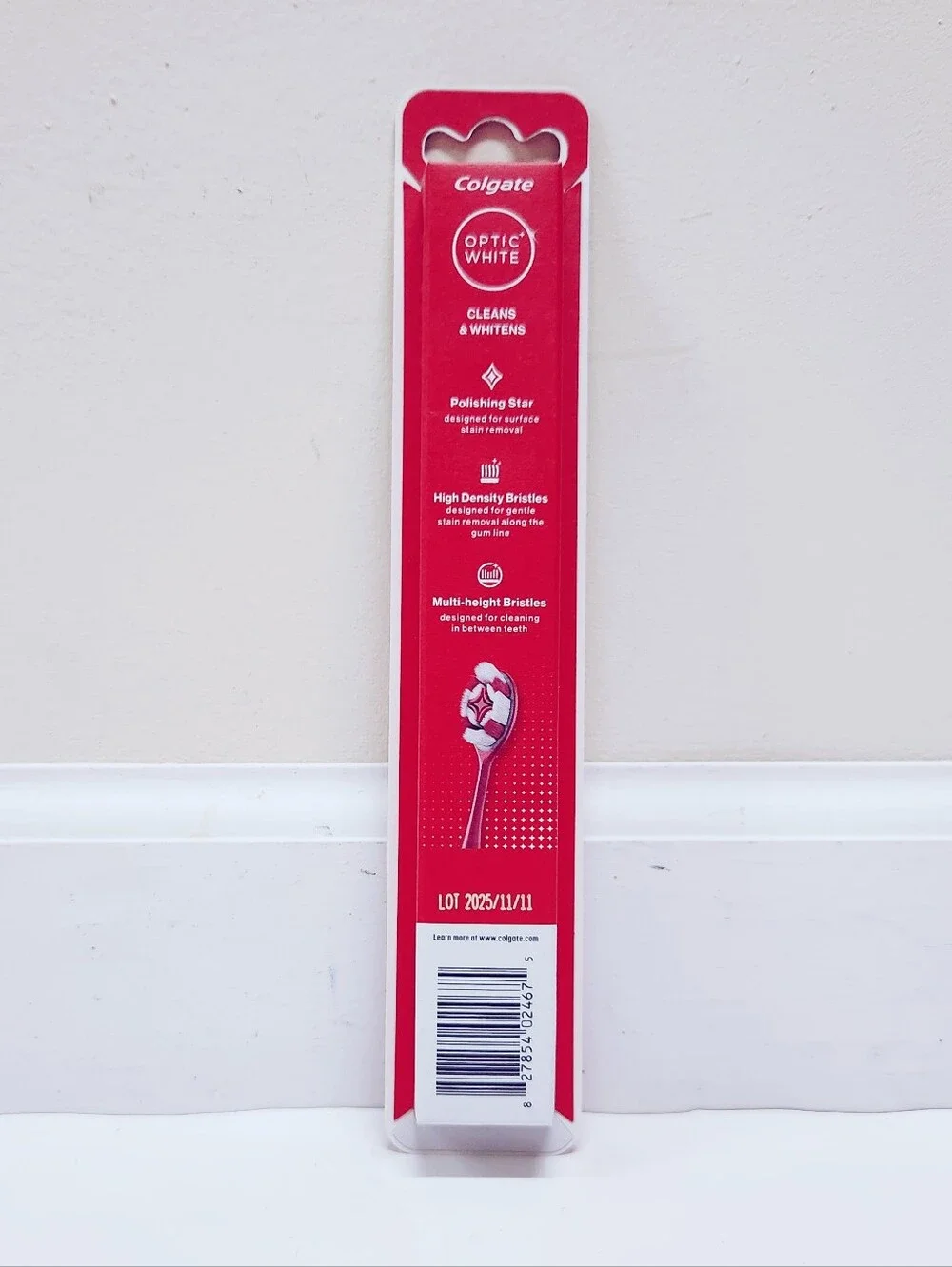 ⭐4/$15 Colgate Optic White Soft Toothbrush for Adults In White
